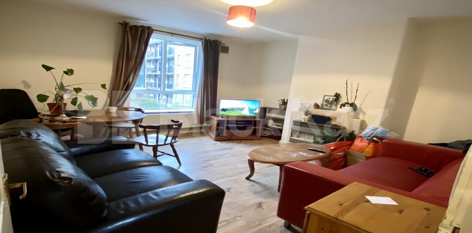 			LET , 4 Bedroom, 1 bath, 1 reception Bungalow			 Browning Street, Elephant & Castle